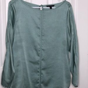 Banana Republic tie back blouse